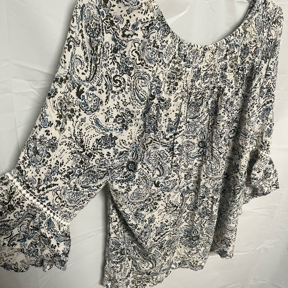 Westport Women's Blue and White Paisley Blouse - Picture 4 of 4